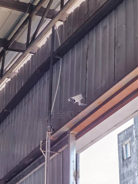 成都高溫紅色預警，倉庫監控攝像頭安裝安防工程