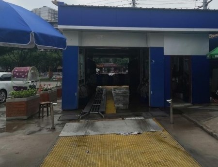 洗車場安裝AI視頻監控，解決車牌識別和車流統計難題